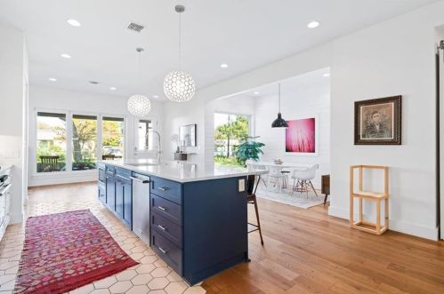 1911 Alegria Rd, Austin TX 78757-3219 exterior