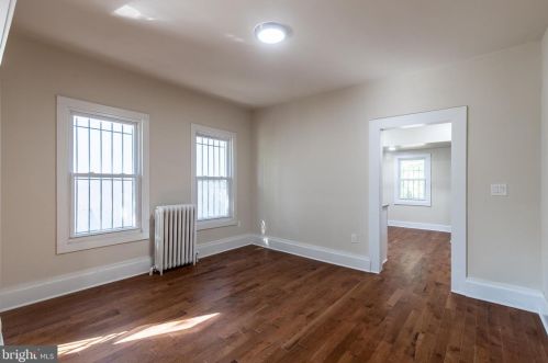 1611 25th St, Washington DC 20020-5361 exterior