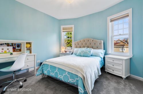 4860 Berwyn Ave, Chicago IL 60640-2007 exterior