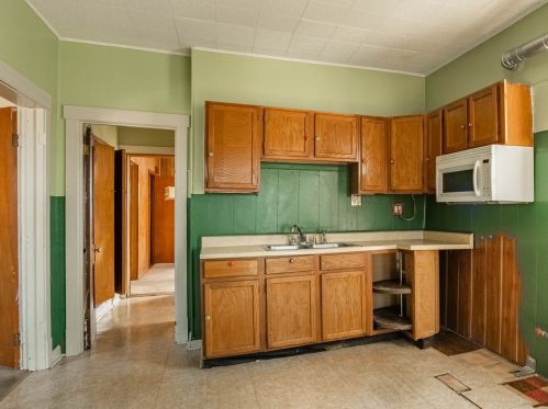 2240 Kilpatrick Ave, Chicago IL 60652-2025 exterior