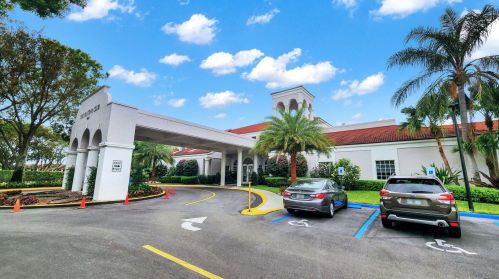 5219 Europa Dr, Boynton Beach FL 33437-2151 exterior