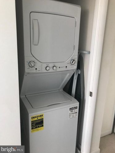 350 G St, Washington DC 20024-4215 exterior