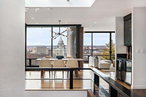 110 Congdon St, Providence RI  02906-1413 exterior