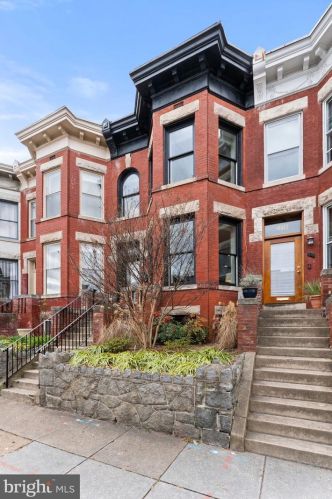 408 4th St, Washington DC  20003-2005 exterior