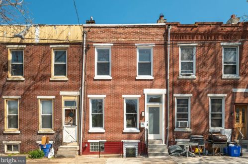 2833 Jackson St, Philadelphia PA  19145-2426 exterior