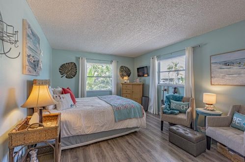 9018 Gln Moor Ln, Port Richey FL 34668-4945 exterior