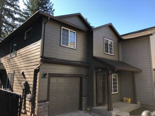 14921 Couch St, Portland, OR 97230-4871