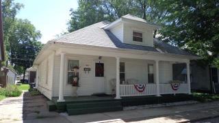 422 Henrietta St, Pekin, IL 61554-3237