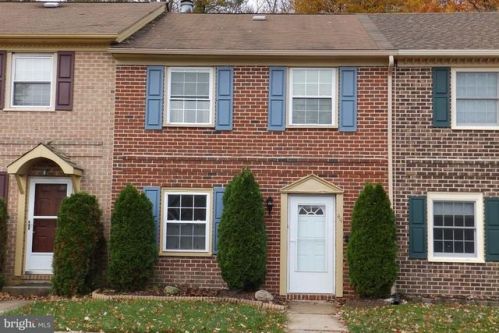 44 Stonegate Vlg, Quakertown, PA 18951-2341