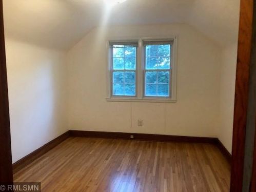 5089 Main St, Maple Plain MN 55359-9430 exterior