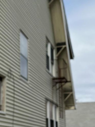 131 Daboll St, Providence RI 02907-2529 exterior