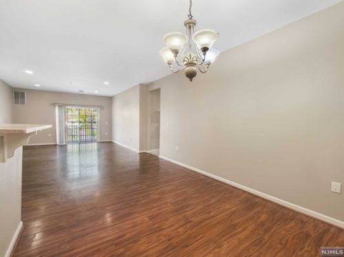 1303 Gatherings Dr, Paterson NJ 07508-1380 exterior