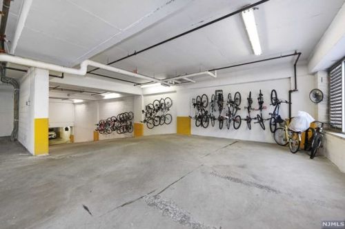 4301 Park Ave, Union City NJ  07087-6579 exterior