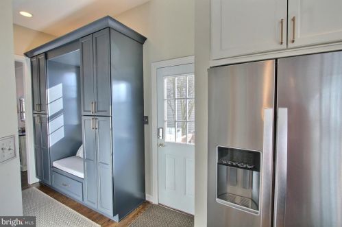 405 Great Falls Rd, Rockville MD  20850-2883 exterior