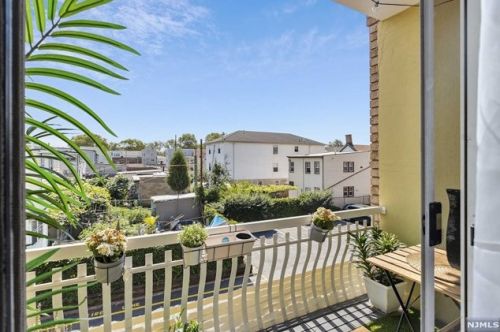 272 Walnut St, Newark NJ  07105-1774 exterior