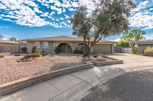 9817 40th Dr, Phoenix, AZ 85051-1007