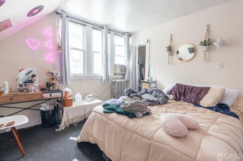 138 Hamilton St, New Brunswick NJ 08901-1806 exterior