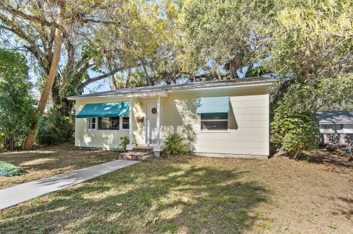 806 Boston Ave, Fort Pierce, FL 34950-8547