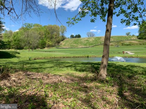 910 Palmers Ml Rd, Media PA 19063-1018 exterior