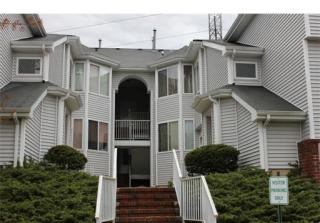 502 Jesse Way, Piscataway NJ  08854-6403 exterior