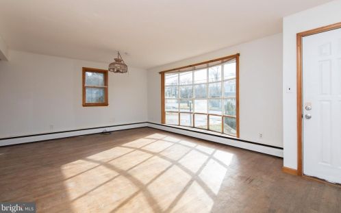 203 Almonesson Rd, Blenheim NJ 08012-4060 exterior