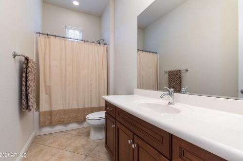 3753 Ember Glow Way, Phoenix AZ 85050-4928 exterior