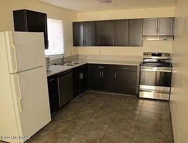 1649 Lester St, Tucson AZ 85705-8924 exterior