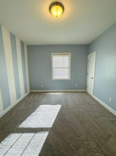 1531 Biltmore Ln, Pittsburgh PA 15217-4501 exterior