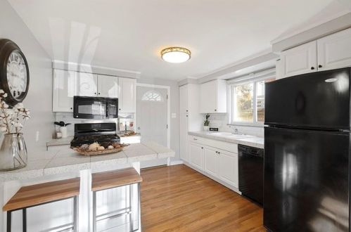 4125 Gladstone St, Pittsburgh PA 15207-1423 exterior