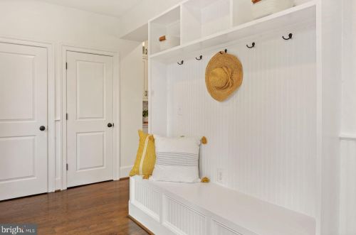 1533 Capitol St, Washington DC  20003-1508 exterior