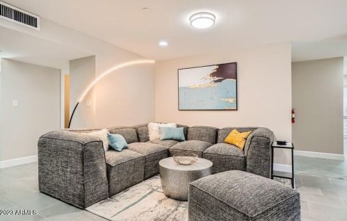 8007 7th Ave, Phoenix AZ  85021-5613 exterior