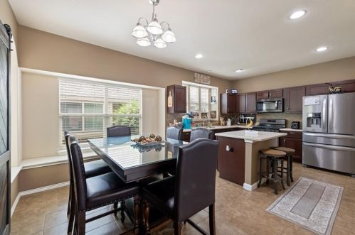 314 Sycamore St, Georgetown TX 78633-1819 exterior