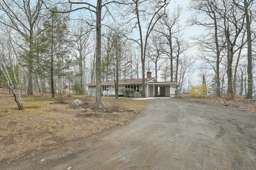 37 Emperor Ln, Montgomery NY  12549-1919 exterior