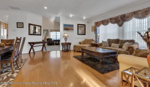 5 Barcelona Ct, Lakehurst NJ  08759-6060 exterior