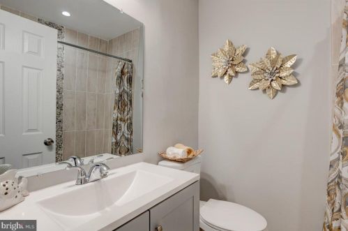 1818 L St, Washington DC 20002-3024 exterior