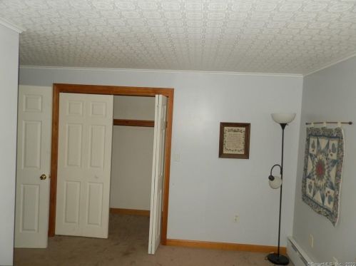 136 Putnam Pike, Killingly CT 06241-1628 exterior