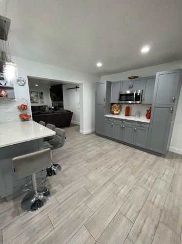 7019 Blossom Ave, Tampa FL 33614-3137 exterior