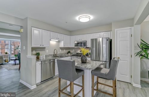 10414 Heathside Way, Rockville MD 20854-6346 exterior