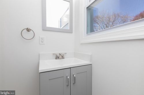 217 Church St, Blenheim NJ 08012-3907 exterior