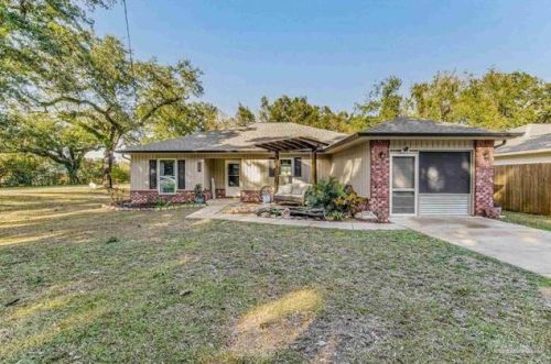 3906 Jarrett St, Milton FL  32571-2426 exterior