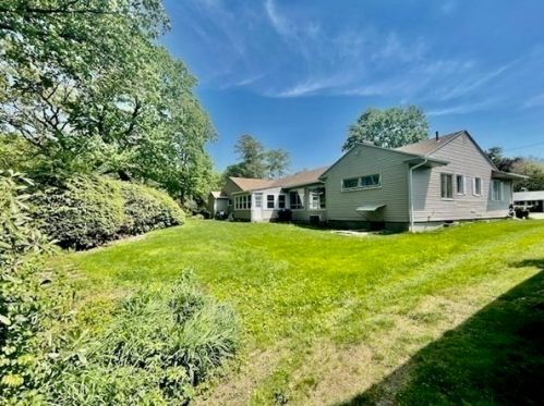 52 Laurel Ln, Springfield MA  01106-2004 exterior