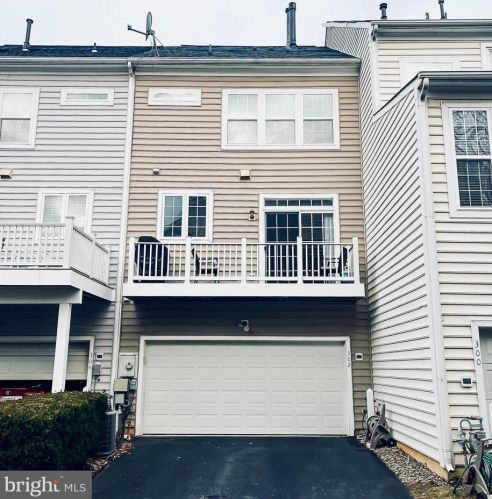 302 Ridgemont Ave, Rockville MD 20850-6061 exterior