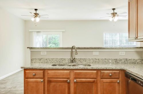 6924 Rogers Pt, Lithonia GA  30058-7056 exterior