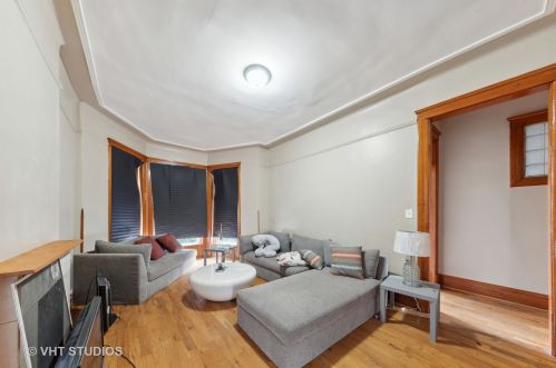 4615 Vincennes Ave, Chicago IL  60653-4203 exterior