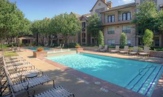 7777 Greenbriar St, Houston TX  77030-4525 exterior