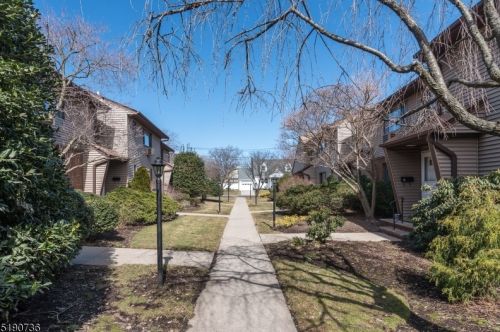 2 Maitland Ave, Paterson, NJ 07506-1441