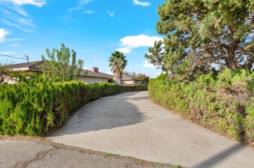 2507 Golf Rd, Turlock CA 95380-9748 exterior