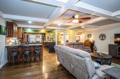 1401 Council Blf Dr, Atlanta GA 30345-4133 exterior