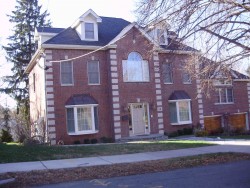 48 Clements Rd, Newton, MA 02458-2618