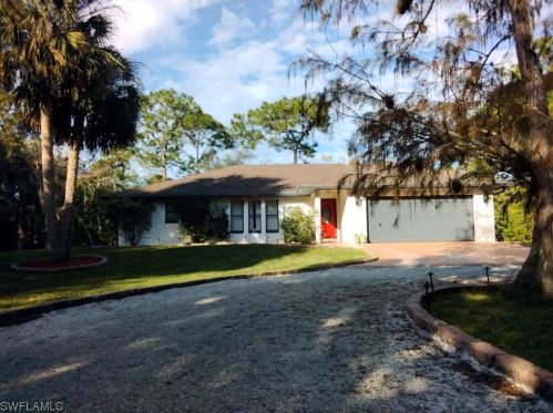 421 31st St, Naples, FL 34117-3107